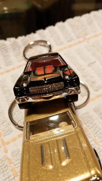 Key chains by flash