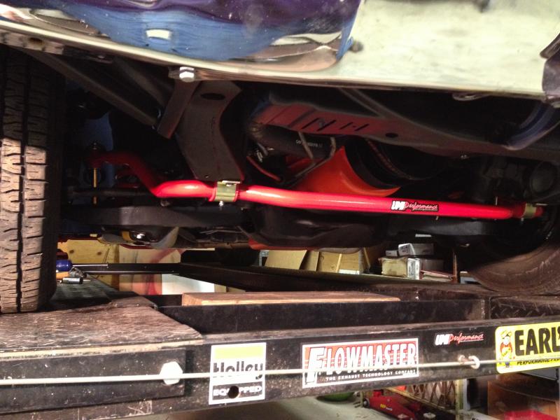 UMI Front Anti-Sway Bar